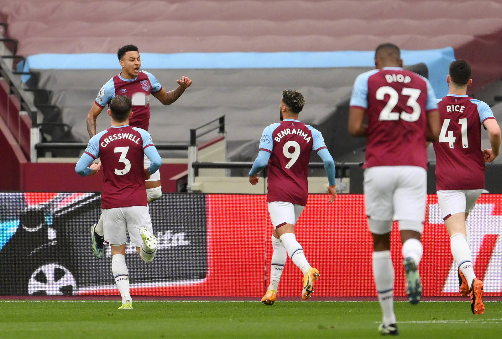 手合影留念 手合影留念